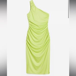 H&M NWT CURVY FIT GATHERED ONE-SHOULDER DRESS